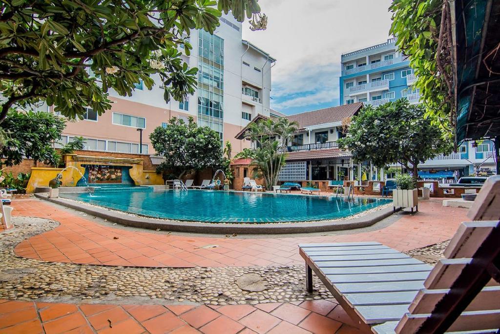 Sutus Court 4 Ξενοδοχείο Pattaya Εξωτερικό φωτογραφία